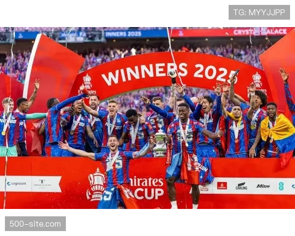 欧协联球迷回归球场 上座率回升提振赛事氛围